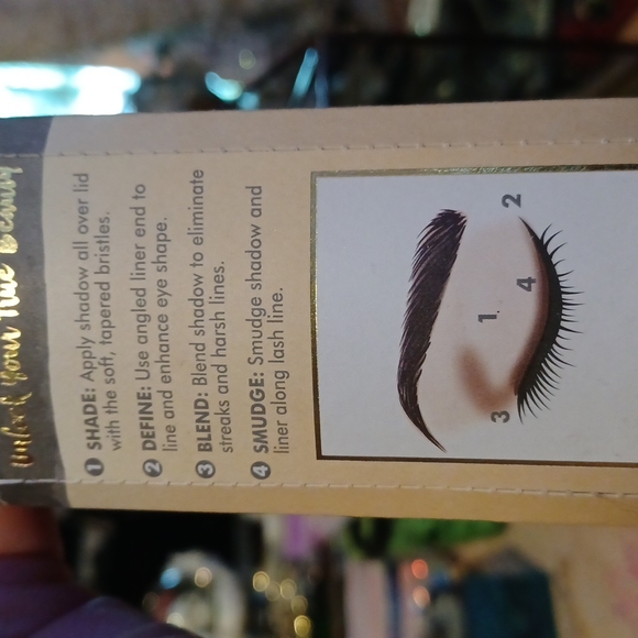 COPY - Colorpop Limited edition "Hocus pocus gather round sisters" eye shadow p… - Picture 10 of 11